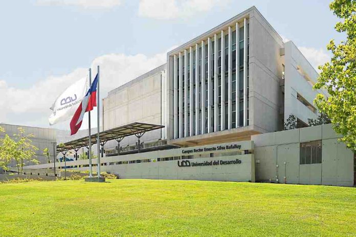 Universidad Del Desarrollo, UDD