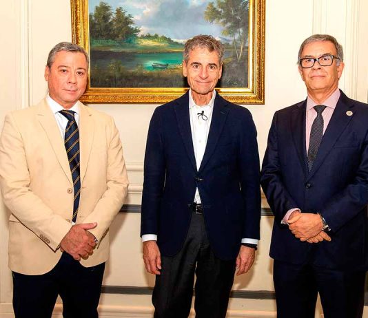 Exministro Andrés Velasco inaugura actividades académicas 2026 de la Facultad de Comunicaciones y Artes de UDLA