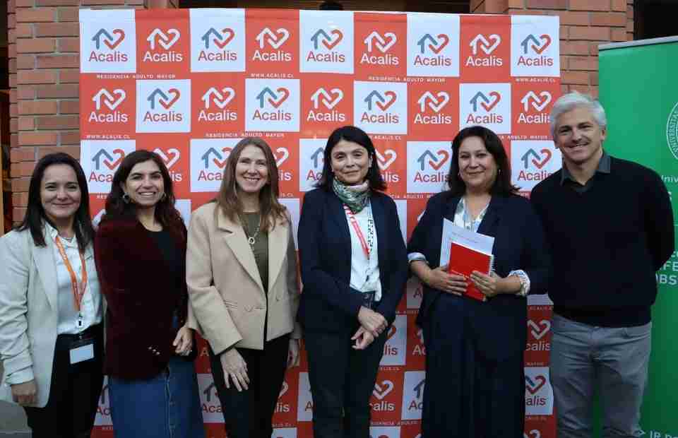 Acalis, en alianza con Universidad Los Andes, inicia programa Cuidar + Cerca dirigido a equipos de asistencia de la residencia Acalis, en alianza con Universidad Los Andes, inicia programa Cuidar + Cerca dirigido a equipos de asistencia de la residencia