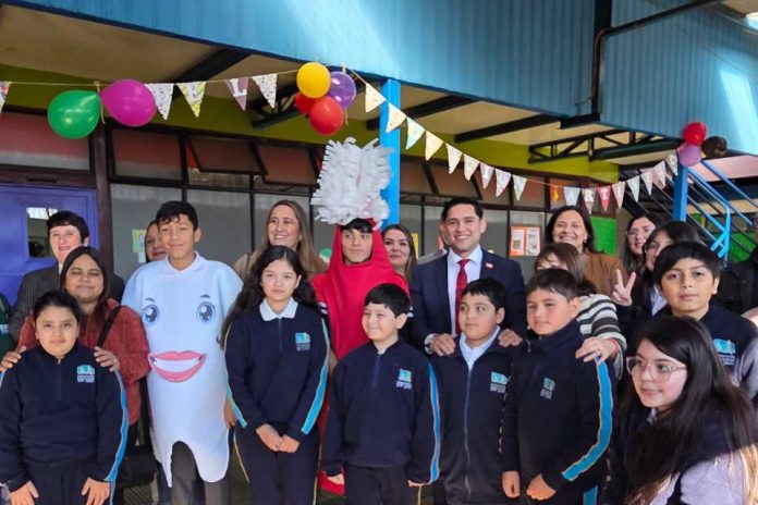 Concurso regional “Pinta Tu Sonrisa” refuerza trabajo interministerial Salud- Educación Concurso regional “Pinta Tu Sonrisa” refuerza trabajo interministerial Salud- Educación