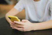 Consumo problemático de redes sociales: los riesgos de crecer con la pantalla siempre encendida