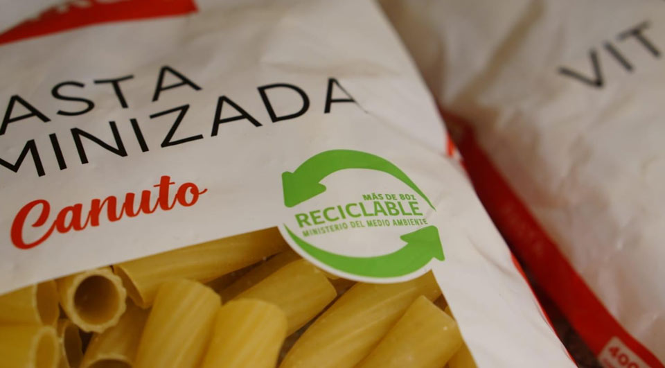 De packaging reciclable a puntos verdes móviles las iniciativas de SMU para reducir residuos 