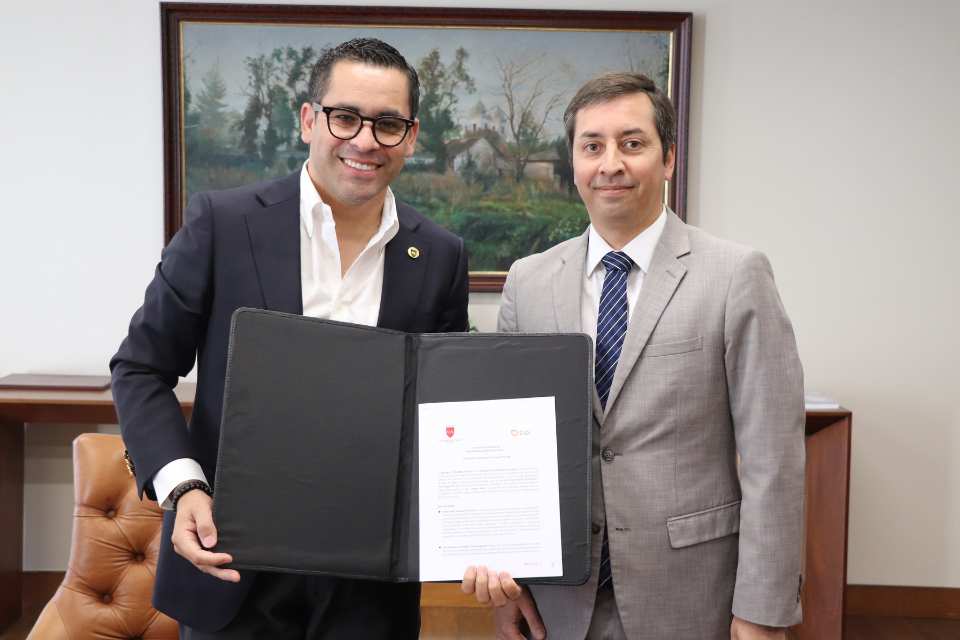 DiDi lanza “Pase Universitario”: becas de movilidad y descuentos para estudiantes en Chile