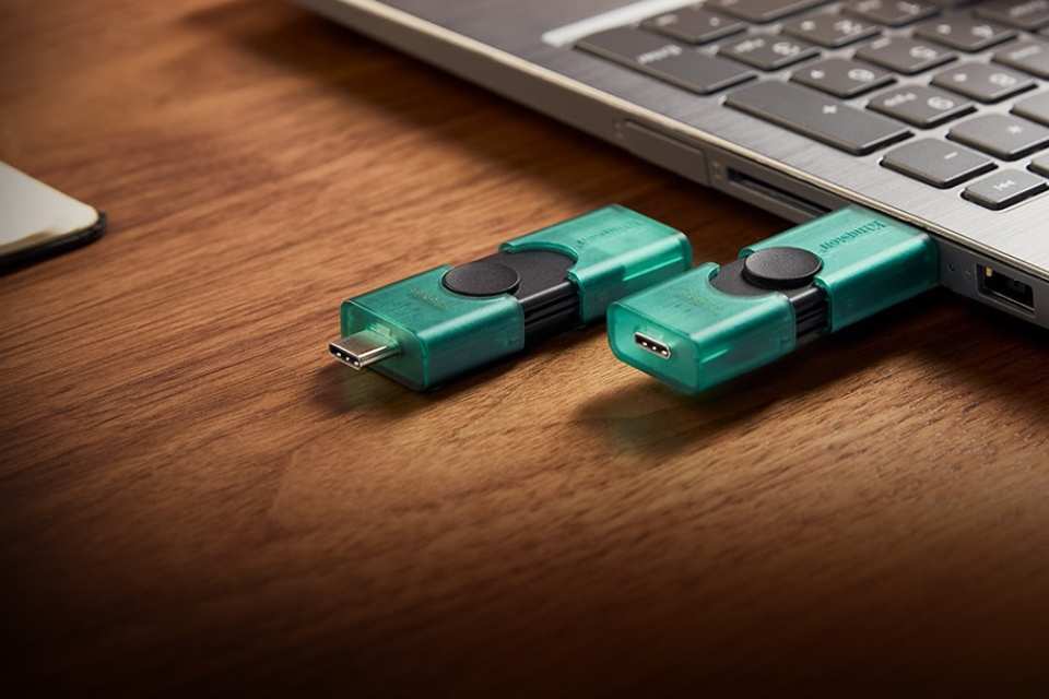 El puerto USB-C es declarado universal en Chile ¿Cuál es su historia?