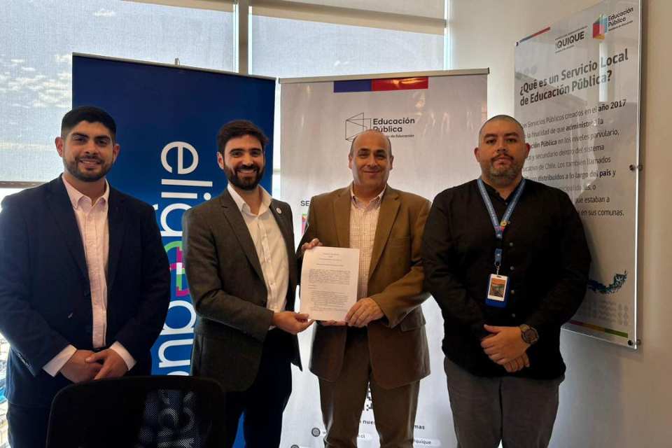 Elige Educar y Slep Iquique renuevan convenio por programa de Bienestar Docente