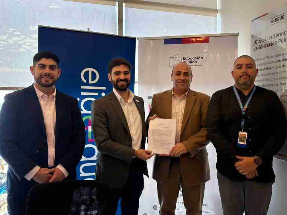 Elige Educar y Slep Iquique renuevan convenio por programa de Bienestar Docente