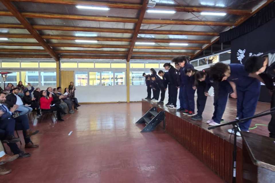 Escuela Standard de Temuco potencia la educación artística con teatro escolar y exposición patrimonial
