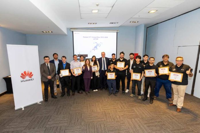Histórico tres equipos chilenos disputarán título global de Huawei ICT Competition en China (1) Histórico: tres equipos chilenos disputarán título global de Huawei ICT Competition en China