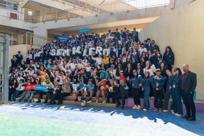 Lomas Bayas escala su impacto en Antofagasta: Programa Semillero LomasLab 2026 supera los 800 beneficiarios y potencia la empleabilidad local