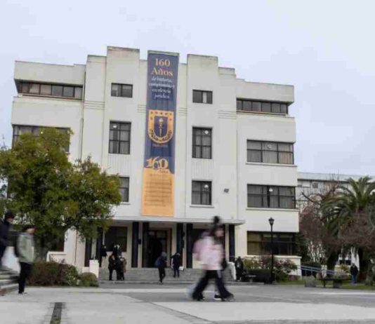Magíster en Política y Gobierno abre sus aulas para acercar el programa a futuros estudiantes