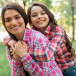Mamás en Chile lideran el aprendizaje del inglés en sus hijos: la nueva clave para el futuro laboral de las nuevas generaciones