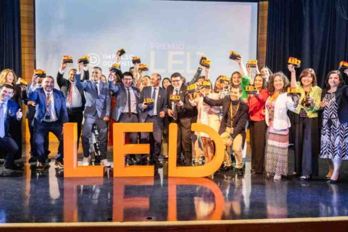 Premio LED lanza su cuarta versión para reconocer a los líderes educativos que están transformando sus comunidades escolares Premio LED lanza su cuarta versión para reconocer a los líderes educativos que están transformando sus comunidades escolares