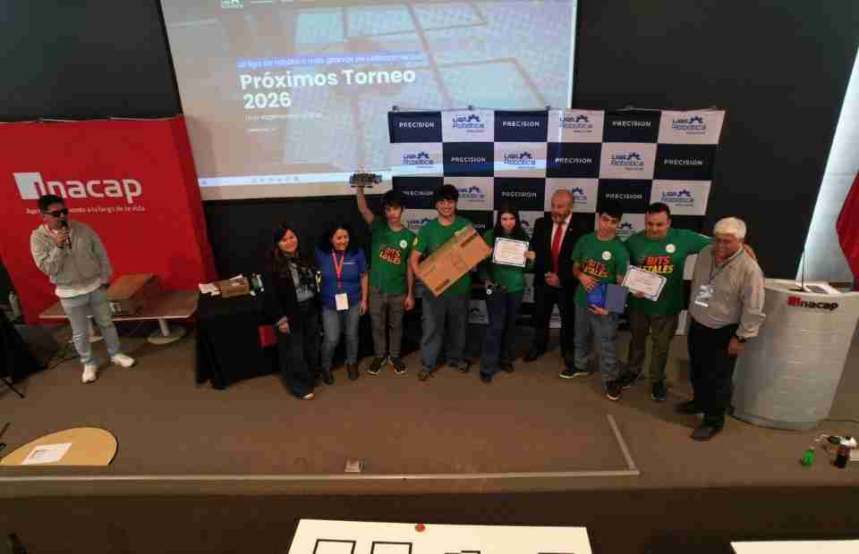 Colegios de todo Chile llegaron a Antofagasta para disputar la primera fecha regional del torneo nacional de robótica escolar