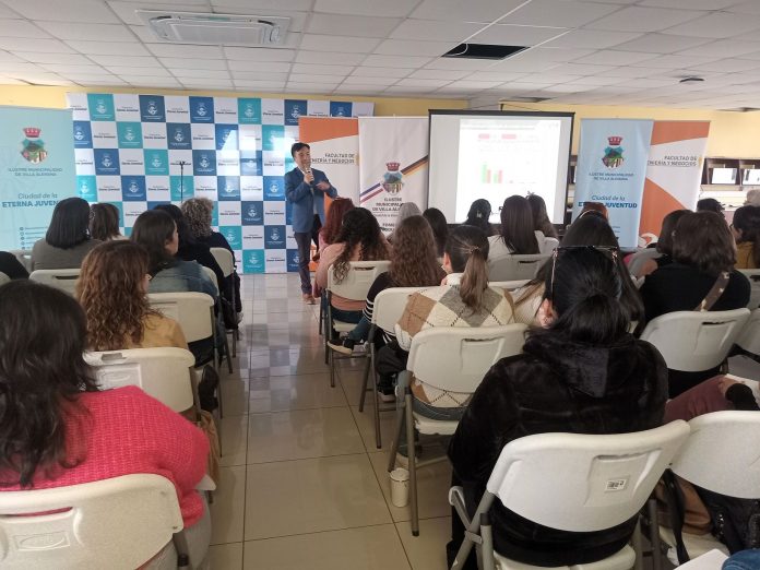 Académicos de UDLA lideran proyectos de Vinculación con el Medio en ámbitos de justicia, emprendimiento y agricultura