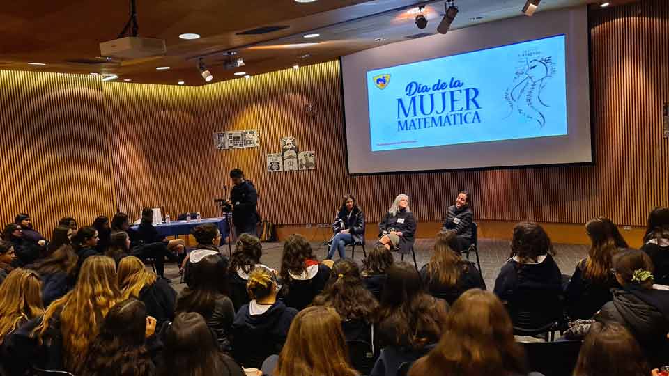 Saint George’s impulsa proyecto “Mujeres Matemáticas” para reducir brechas de género en STEM desde la etapa escolar