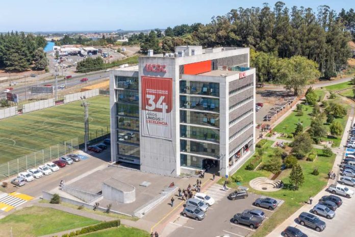UCSC aumenta su matrícula de pregrado y supera los 5.600 estudiantes (1) UCSC aumenta su matrícula de pregrado y supera los 5.600 estudiantes