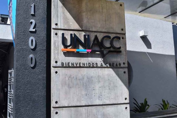 UNIACC se convierte en la primera universidad chilena certificada por Great Place to Work UNIACC se convierte en la primera universidad chilena certificada por Great Place to Work