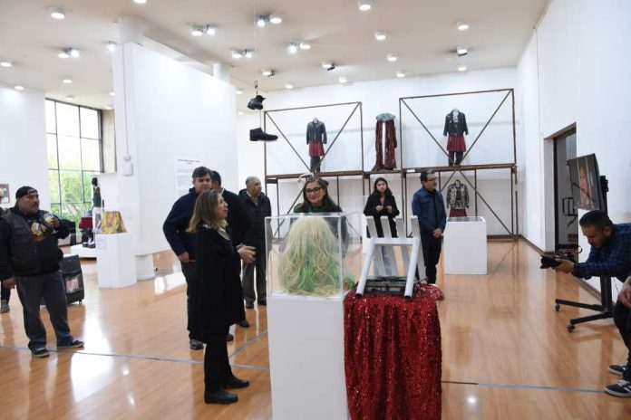 UTalca inaugura exposiciones que unen la resiliencia social y la filosofía clásica en el grabado UTalca inaugura exposiciones que unen la resiliencia social y la filosofía clásica en el grabado
