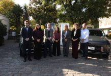 Universidad Católica y Hyundai Chile firman alianza para promover la electromovilidad en el país
