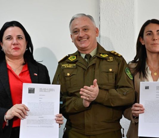 Ministerios de Educación y Seguridad, junto a Carabineros, firman convenio que permitirá reforzar seguridad en los colegios