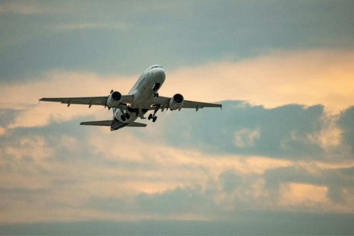 ¿Europa podría quedarse sin combustible para aviones y por qué Chile aparece como parte de la solución?