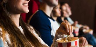 7 de cada 10 personas declara estar concentrado en la película cuando van al cine