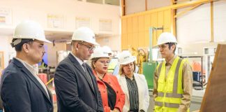 Autoridades regionales visitan Liceo Bicentenario Juan Pablo II en el Día Internacional de la Mujer Minera