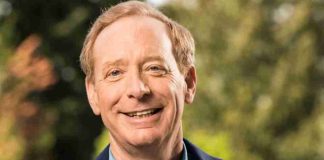 Brad Smith, de Microsoft, y su reflexión sobre la IA: debe ampliar, no reemplazar, el trabajo y la educación humana