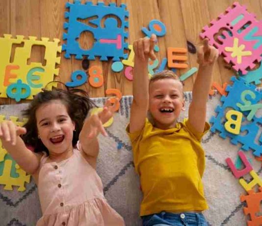 Cada vez más temprano: familias chilenas adelantan el aprendizaje del inglés en sus hijos