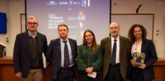 Cátedra Sebastián Piñera UDD realiza conversatorio sobre el libro “Piñera: Un lugar en la historia” Cátedra Sebastián Piñera UDD realiza conversatorio sobre el libro “Piñera: Un lugar en la historia”