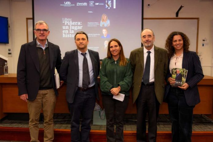 Cátedra Sebastián Piñera UDD realiza conversatorio sobre el libro “Piñera Un lugar en la historia” Cátedra Sebastián Piñera UDD realiza conversatorio sobre el libro “Piñera: Un lugar en la historia”