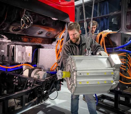 Cómo la industria está formando el talento que necesita: el modelo que conecta academia y electromovilidad en Chile