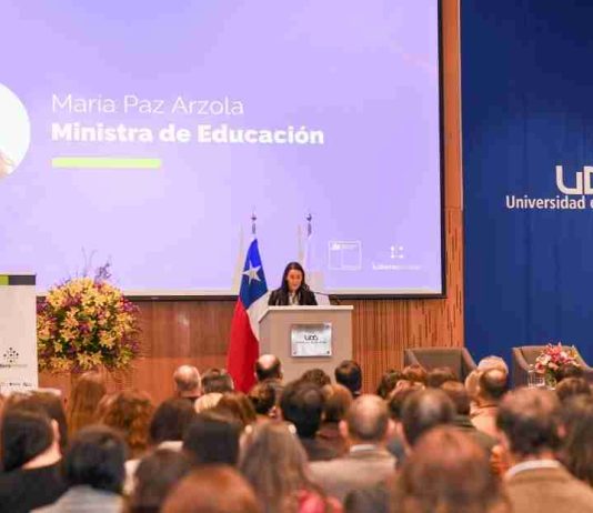 Con más de 500 líderes educativos del país, UDD lanzó el nuevo centro Lidera Innovar
