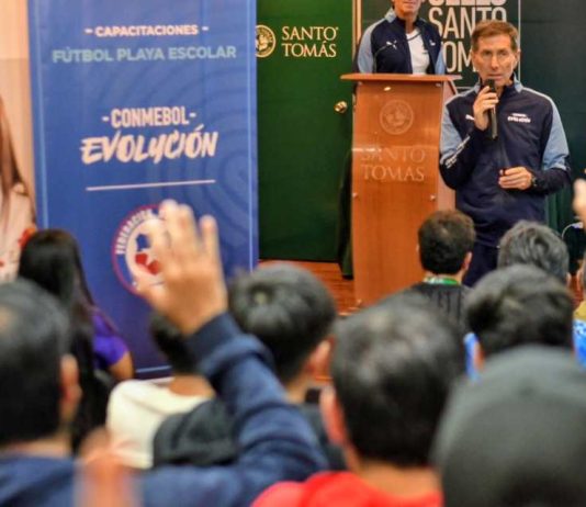 Conmebol impulsa certificación de Fútbol Playa junto a Santo Tomás Iquique Conmebol impulsa certificación de Fútbol Playa junto a Santo Tomás Iquique