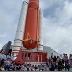Cuenta regresiva: queda un mes para que niñas y niños participen en concurso que premia la asistencia destacada con viaje a la NASA