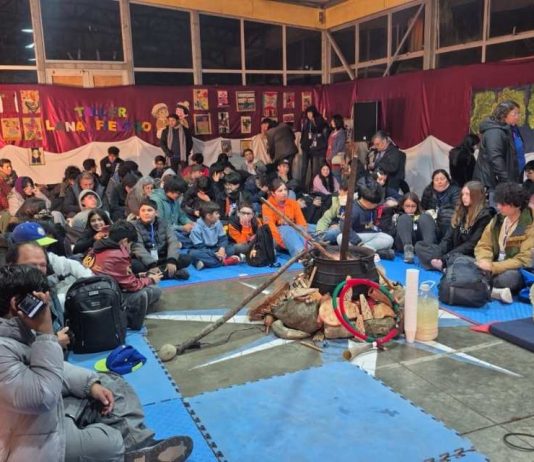 Cultura, comunidad y robots: el encuentro que reunió a jóvenes de todo Chile en Chonchi