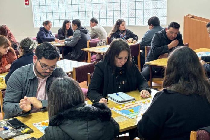 Docentes del SLEP Puerto Cordillera se capacitan en enseñanza de Datos y Probabilidad a través del Programa “Matemática en Ruta” Docentes del SLEP Puerto Cordillera se capacitan en enseñanza de Datos y Probabilidad a través del Programa “Matemática en Ruta”