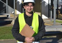 Estudiante UCSC destaca impacto de nueva norma de olores tras conocer realidad de comunidades costeras durante práctica profesional Estudiante UCSC destaca impacto de nueva norma de olores tras conocer realidad de comunidades costeras durante práctica profesional