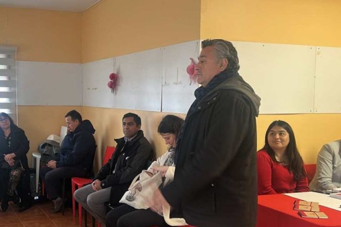 Funcionarios del SEA Biobío y académicos UCSC estrechan lazos en torno a la investigación costera de la Bahía San Vicente