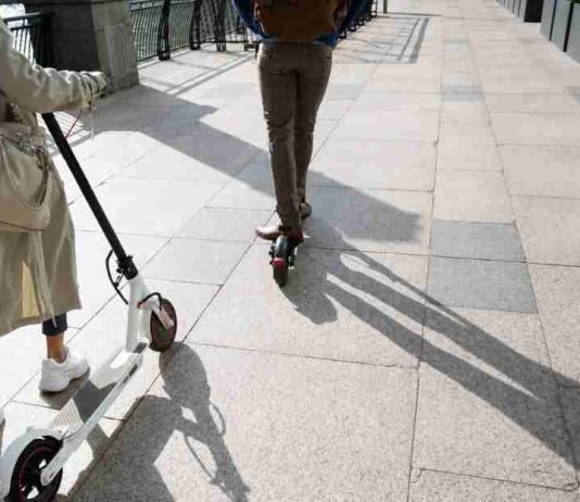 ISL entrega recomendaciones para prevenir accidentes de trayecto con el uso de scooter