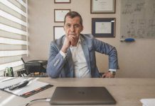 “LIDERAR DESDE LA EXPERIENCIA”, UN TESTIMONIO DE VIDA Y CONSEJOS CLAVE PARA LAS ORGANIZACIONES EN TIEMPOS DE CAMBIO “LIDERAR DESDE LA EXPERIENCIA”, UN TESTIMONIO DE VIDA Y CONSEJOS CLAVE PARA LAS ORGANIZACIONES EN TIEMPOS DE CAMBIO