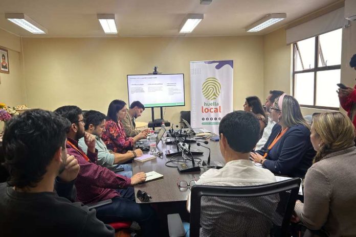 La Estrella avanza en importante proyecto de iluminación por medio de articulación público-privada