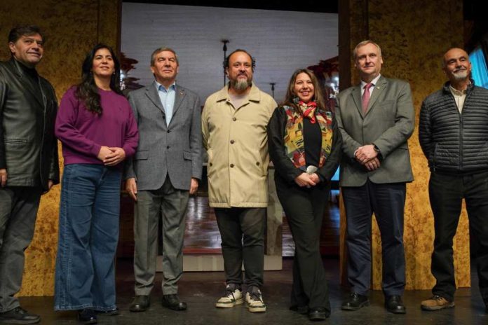 La emoción de Verdi llega a Temuco “La Traviata” se presentará en alianza entre la UCT y el Teatro Municipal La emoción de Verdi llega a Temuco: “La Traviata” se presentará en alianza entre la UCT y el Teatro Municipal