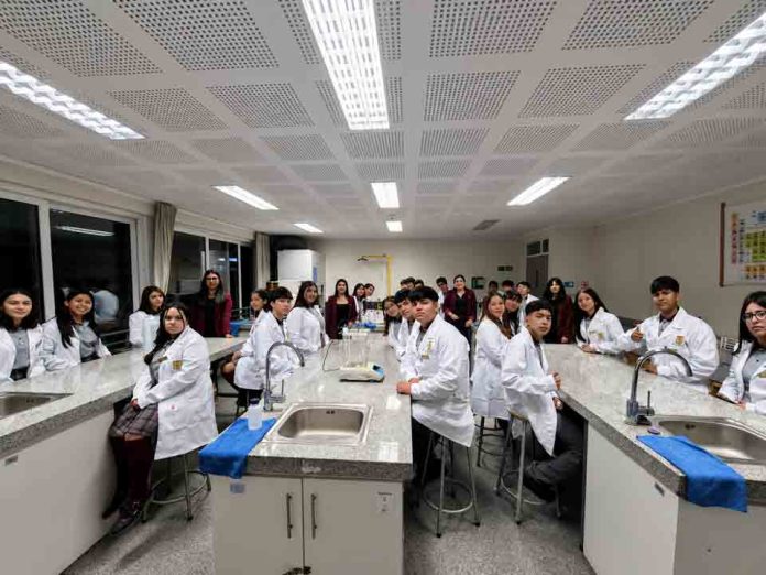 Liceo Domingo Latrille de Tocopilla, fortalece especialidad ligada a la minería y mejora resultados de sus estudiantes