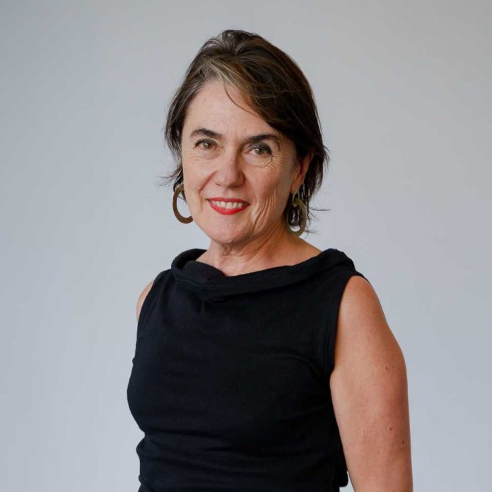 Lorena Meckes, directora ejecutiva de MIDE UC