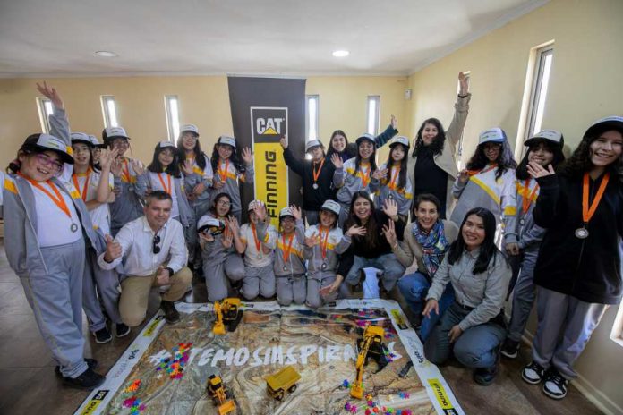 Más de 500 estudiantes, docentes y apoderados participaron en iniciativas de Finning para impulsar vocaciones STEM en Antofagasta