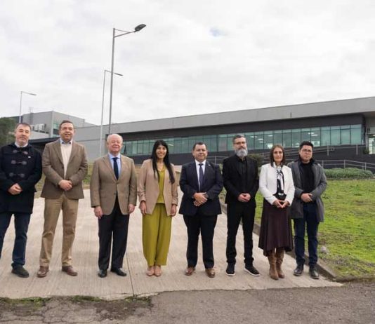 Ministra de Ciencia visitó la UCSC para conocer proyectos de alto impacto: hidrógeno verde, inteligencia artificial y vigilancia sanitaria