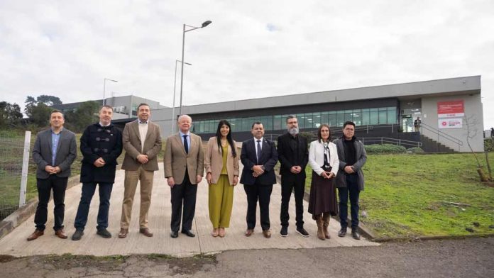 Ministra de Ciencia visitó la UCSC para conocer proyectos de alto impacto: hidrógeno verde, inteligencia artificial y vigilancia sanitaria
