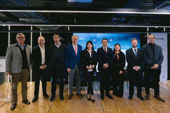 Ministra de Ciencia y subsecretario del Trabajo entregaron claves para sortear los desafíos laborales del futuro y potenciar el crecimiento económico Ministra de Ciencia y subsecretario del Trabajo entregaron claves para sortear los desafíos laborales del futuro y potenciar el crecimiento económico