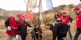 Municipalidad de Huechuraba y Claro inician segunda etapa del programa de reforestación del futuro parque El Rosal